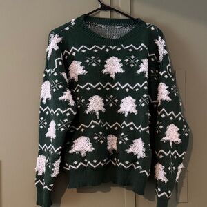 Green and White Patterned Women's Sweater